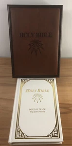 HOLY BIBLE Dove of Peace Edition King James Version with Leather Box MCMXCI - Imagen 1 de 8