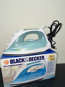 Black & Decker Steam Advantage Steam Dry Iron Model AS150 - Picture 1 of 12