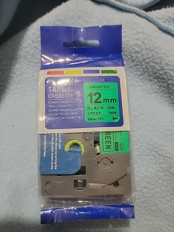 Cinta Cassette Laminada 12mm Negro Sobre Verde Cinta QZE-731 12M Nuevo Foto 1 de 1