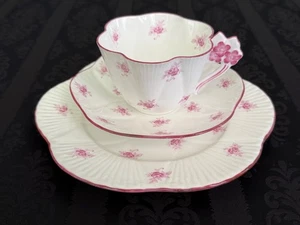 Shelley "Pink Scattered Rose" Dainty Floral shape tea cup, saucer & plate set - Picture 1 of 11