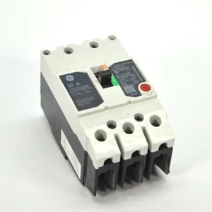 GE TEYL3030B 30 Amp 3 Pole 480V Circuit Breaker 30A 3P Bolt-on 65kA Q-Line - Picture 1 of 5