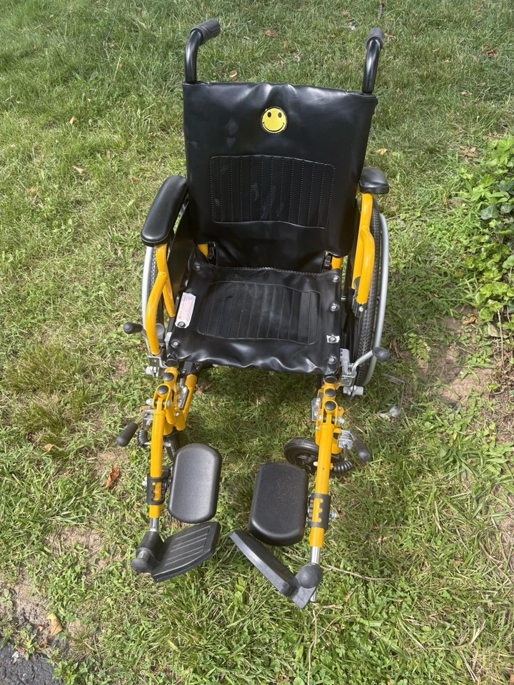 Medline Kidz Pediatric Wheelchair 250lb Weight Cap 1Ct - Image 1 of 4