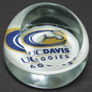Dynasty Gallery Collegiate Glass Paperweight Uc Davis - Boxed 4424349 - Picture 1 of 1