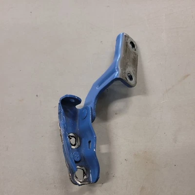 2019-2025 Honda Passport Left Tailgate Hinge 68260TGSA00ZZ Painted B638P - Image 1 of 4