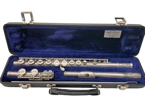 Solid Silver Armstrong model 90 flute SERVICED 22/09/25 Closed hole offset G - Picture 1 of 16