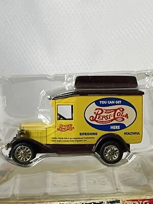 GOLDEN WHEEL PEPSI COLA DELIVERY TRUCK DIECAST 1:64 MORE BOUNCE TO THE OUNCE! - Image 1 of 4