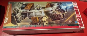 Transformers Platinum Edition 2015 Year of the Goat Optimus Prime - Foto 1 di 6