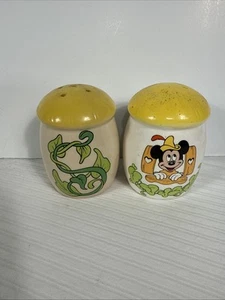 Vintage Disney Mickey Mouse Bohnenstange Salz & Pfefferstreuer - Made in Japan! - Bild 1 von 11