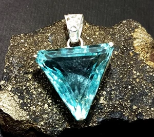 Ciondolo 62,9 ct trilioni acquamarina topazio naturale argento massiccio 925 pietra preziosa sfusa - Foto 1 di 9