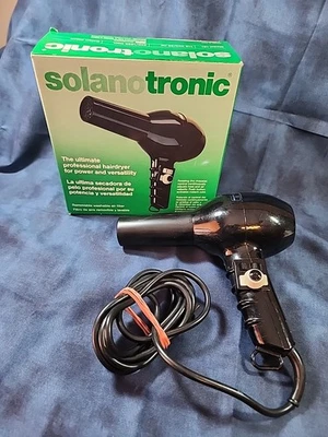 Secador de pelo profesional de salón Solano Tronic negro modelo 131 usado  Foto 1 de 3