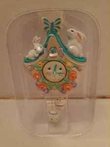 Hallmark Keepsake Ornament 1993 Time for Easter - Bunnies on a Cuckoo Clock - Bild 1 von 4