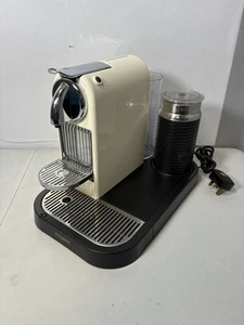 Macchina da caffè Magimix Nespresso Citiz Milk M190 crema + montalatte. Funzionante - Foto 1 di 8