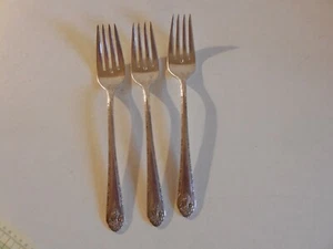 Holmes & Edwards Lovely Lady Silverplate: 3 Salad Forks - Picture 1 of 3