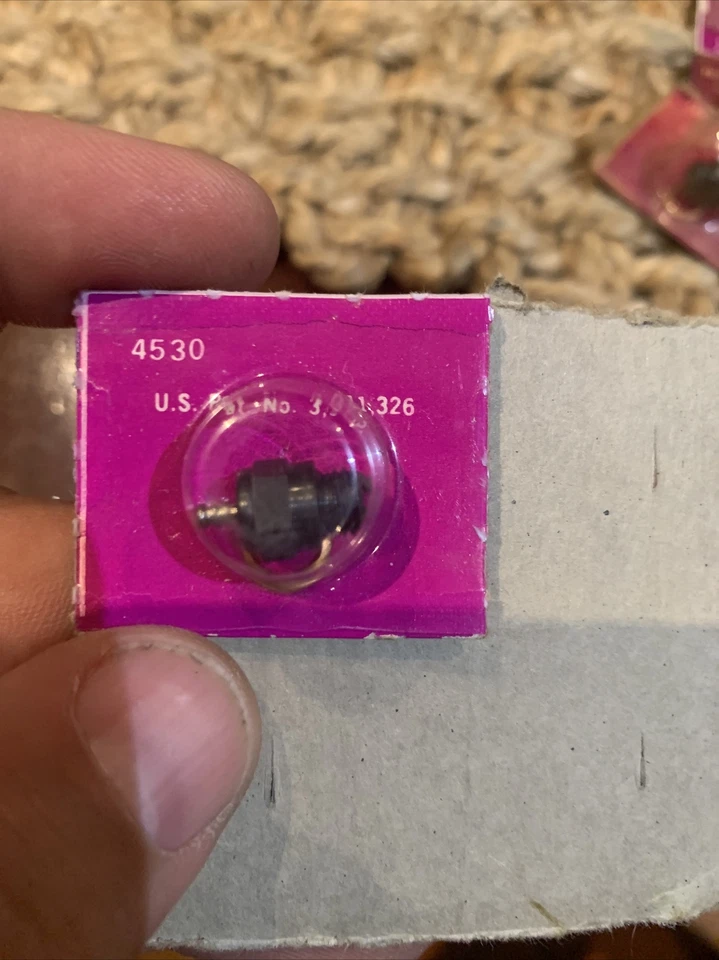 K&B 4530 RC GLOW PLUG, RADIO CONTROL SHORT REACH, BRAND NEW WITH GASKET - Image 1 of 4