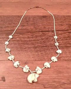 Collana con perle stile orso Zuni - Foto 1 di 5