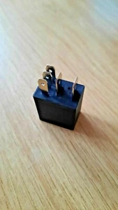 Piaggio MP3 125 300 yourban replacement relay for omron 643452 NEW - Picture 1 of 1
