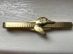 DUCK TIE CLIP GOLD TONE - MAKER L.B.&B. (LONDON BADGE & BUTTON CO.) - Picture 1 of 3