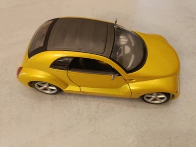 Chrysler Pronto cruizer Maisto scala 1:18 modellino da collezione - Immagine 1 di 4