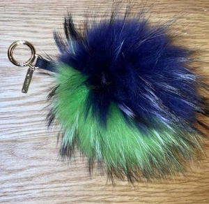 Linda Richards Schlüsselanhänger Fell groß Bommel Taschenanhänger Farbblock lila/grün Anhänger - Bild 1 von 7