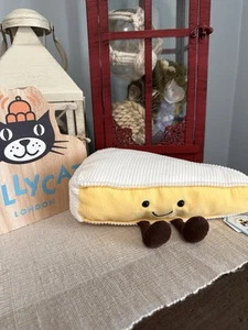 Authentic ❤️ Jellycat Amuseables Brie Cheese - NWT  and Dust Bag - Picture 1 of 9