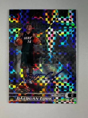 Autógrafos de novato Topps Stadium Club Daequan Cook #121 X-Fractor 2007-08 AU, RC Foto 1 de 2