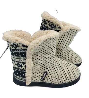 Muk Luks Boots Womens Size 5-6 Cream Black Knit Sherpa Lined Indoor Slippers - Image 1 of 4