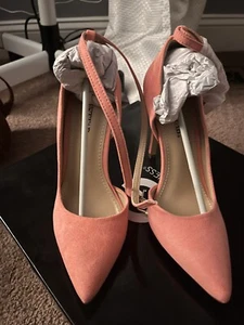 JUST FAB PUMPS HEELS Coral 7.5 4” Heel New In Box - Picture 1 of 11