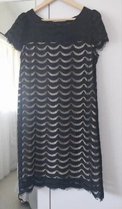 ROSE GARDEN AT THE WALK Nude & Black Short Sleeve Shift Dress Lace Size Medium - Picture 1 of 22