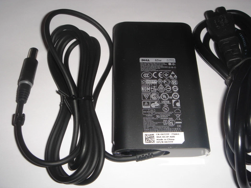 Alimentazione Originale Dell 65W Latitude E6530 E7240 E7440 St XT " Nuovo - Image 1 of 2