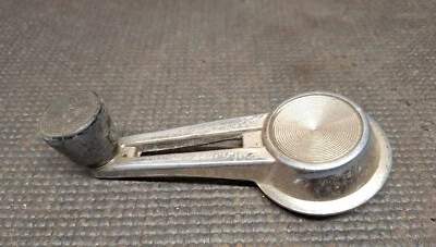 1961 - 1964 Chevy Impala Chevy II Nova Window Crank 4301746 SHIPS WORLDWIDE - Image 1 of 4