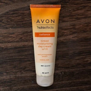 Avon Nutra Effects Radiance Tinted Moisturiser Day Cream for Normal Skin - 50ml - Picture 1 of 3