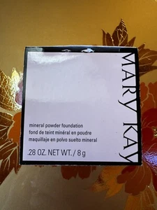 MARY KAY Mineral Powder Foundation BRONZE 4 Discontinued RARE 040993 New - Picture 1 of 4