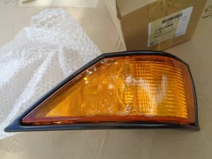 1988 89 90 BUICK REGAL SIDE MARKER CORNER LIGHT LAMP RH OEM GM 5976906 NEW - Picture 1 of 4