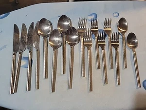 16 pezzi Pier 1 Imports posate inox BAMBOO (?) - Foto 1 di 6