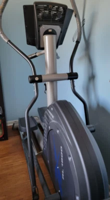 Reebok Fitness LR 1500 Elliptical Exercise Machine - Image 1 of 2