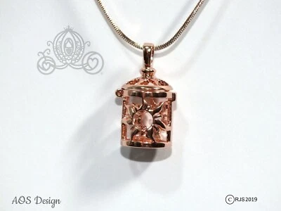 Collar Jaula Perla Dije Linterna Sol Enredada Rapunzel Oro Rosa Foto 1 de 4