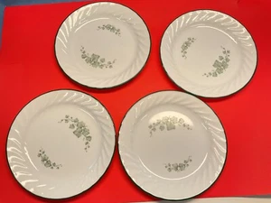 Corning Corelle Callaway Hiedra Remolino Pan, Platos de Postre 7 1/4”, Verde Juego de 4 - Imagen 1 de 5