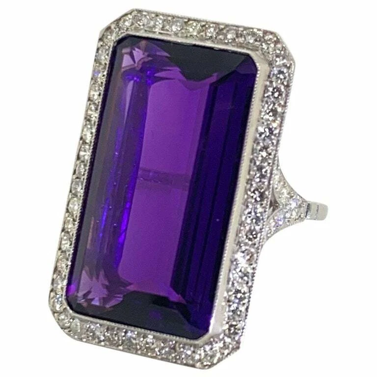 Hermoso anillo Art Deco de amatista y circonita cúbica blanca brillante púrpura real profundo 48,26 quilates Foto 1 de 4