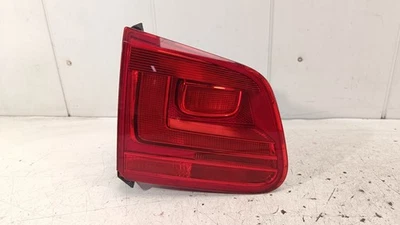 FEU ARRIÈRE GAUCHE INTERIEUR / 2067592 POUR VOLKSWAGEN TIGUAN 5N2 R-LINE 4MOTI - Photo 1/4