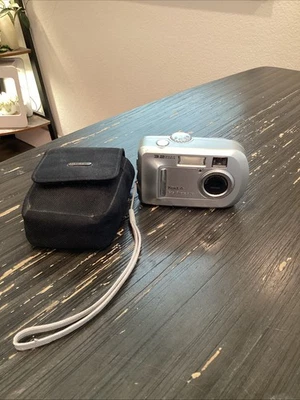 Kodak EasyShare CX7300 3.2 MP Digital Camera - Silver TESTED WORKS GREAT Mint - Image 1 of 4