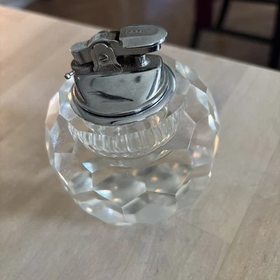 Mesa de escritorio vintage cristal facetado encendedor pingüino mcm años 50 años 60 Foto 1 de 4