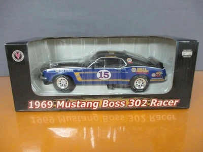 Herramienta y equipo Napa 1:24 fundido a presión #15 Napa 1969 Ford Mustang Boss 302 Racer nuevo en caja Foto 1 de 4