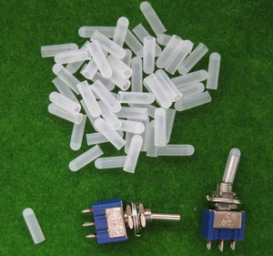 Cubiertas de interruptor de palanca XPT03W 100 piezas 3,5 mm miniatura BLANCAS tapas de goma - Imagen 1 de 1