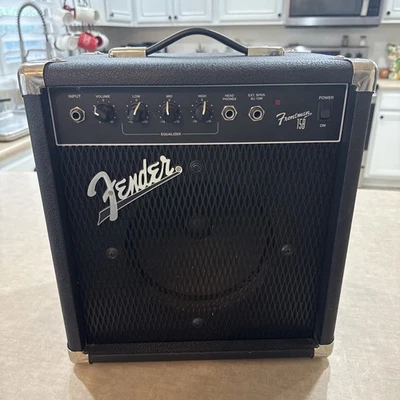 Fender Frontman 15B Watt Combo Amplifier - Black Working Great Condition - Image 1 of 4