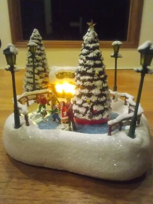 2024 Thomas Kinkade Teleflora Christmas Keepsake "Oh What Fun"