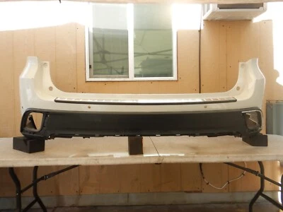 2014 2015 2016 2017 2018 2019 TOYOTA HIGHLANDER PARA-CHOQUE TRASEIRO + VÁLVULA INFERIOR FABRICANTE DE EQUIPAMENTO ORIGINAL - Imagem 1 de 4