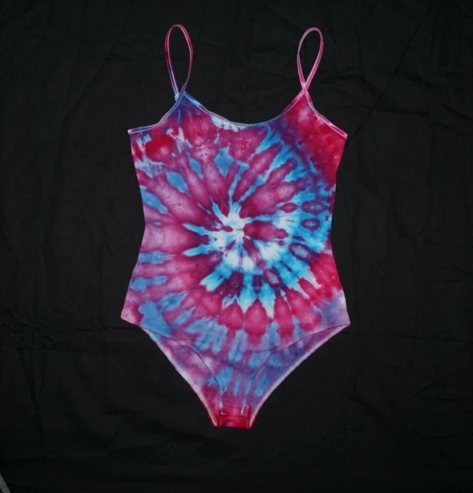 Body Tie Dye Snapcrotch mediano/pequeño/hecho a mano Foto 1 de 1