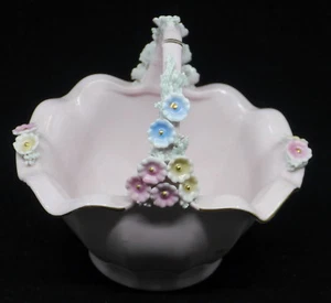 VINTAGE PINK CERAMIC BASKET w APPLIED FLOWERS, ELFINWARE DECORATION - Picture 1 of 7