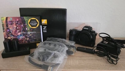 Nikon Z 6II 24,5MP Spiegellose Systemkamera - Schwarz (Nur Gehäuse) - Bild 1 von 4