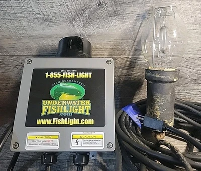 Luz de muelle verde natural única 175 W para peces submarinos con cable de 50 pies Foto 1 de 4